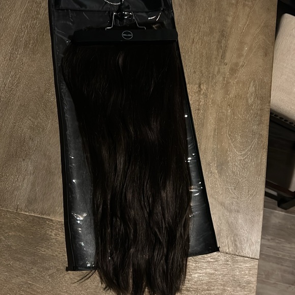 Selling my 20 inch clip in extensions! worn once ❤️❤️ - Picture 3 of 8